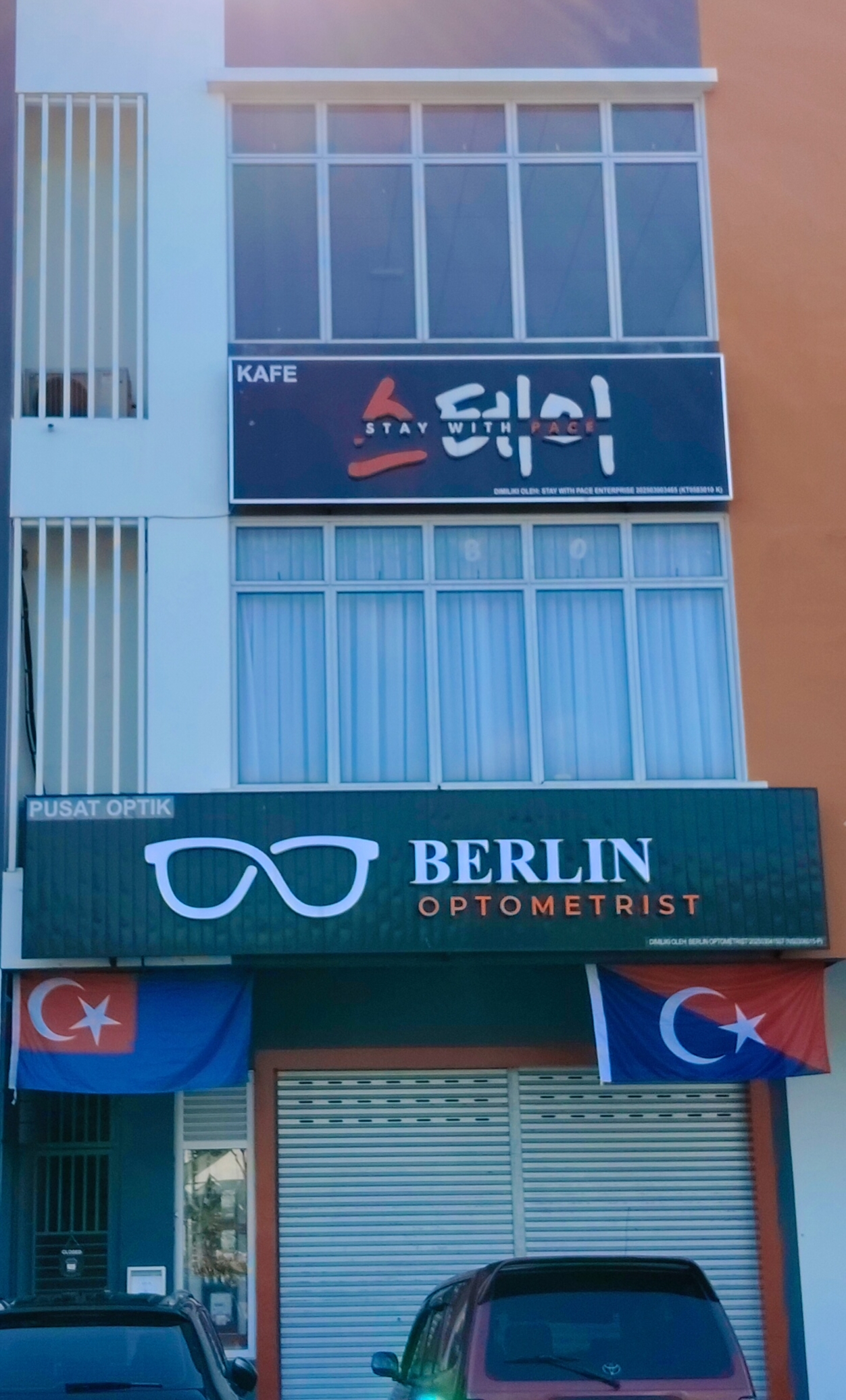 Pusat Optik Berlin photo 1