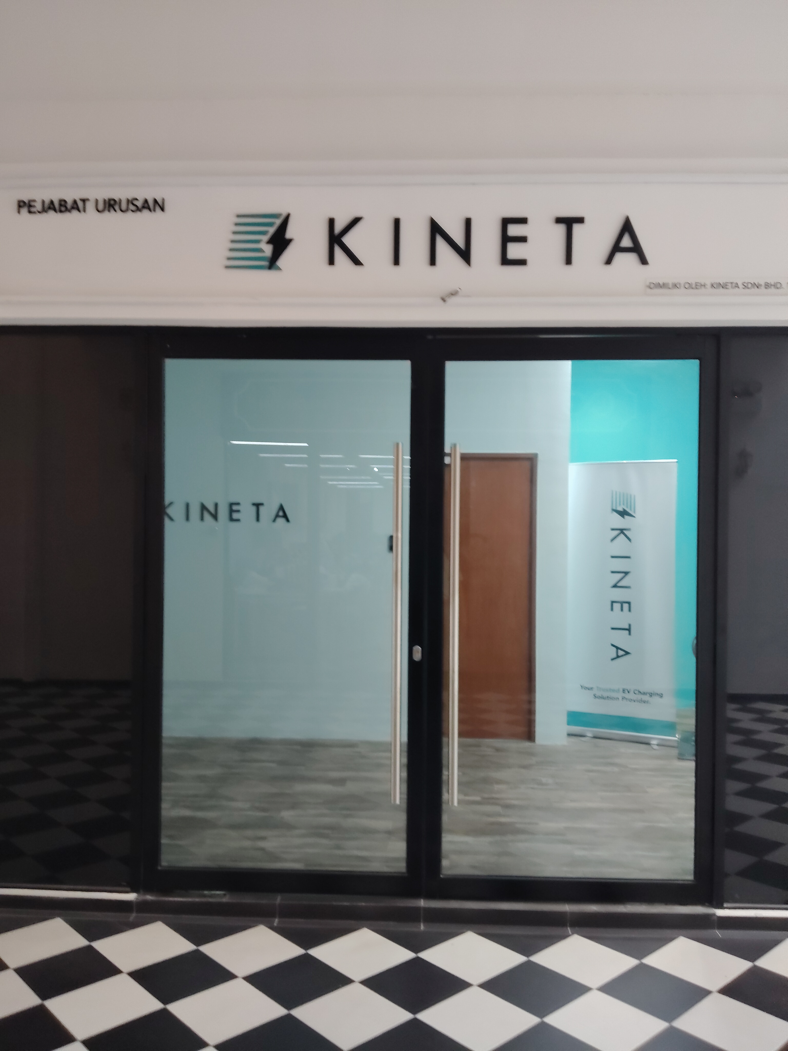 Kineta photo 1